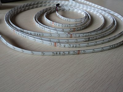 LED工程灯带结构分为两种